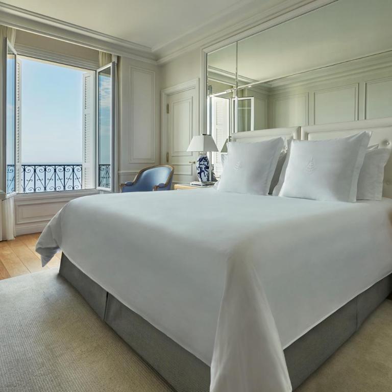 Grand-Hôtel du Cap-Ferrat, A Four Seasons Hotel - Chambre Palace Lit King-Size - Vue sur Mer - 2