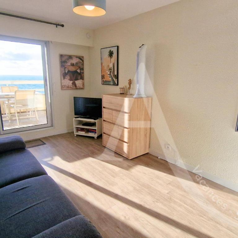 STUDIO 1ERE LIGNE MER AVEC PKG QUARTIER CORNICHE - Studio - Vue sur Mer - 1