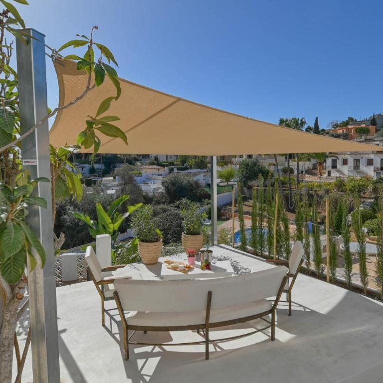Casa Basta by Theka Services - Two-Bedroom House - 12
