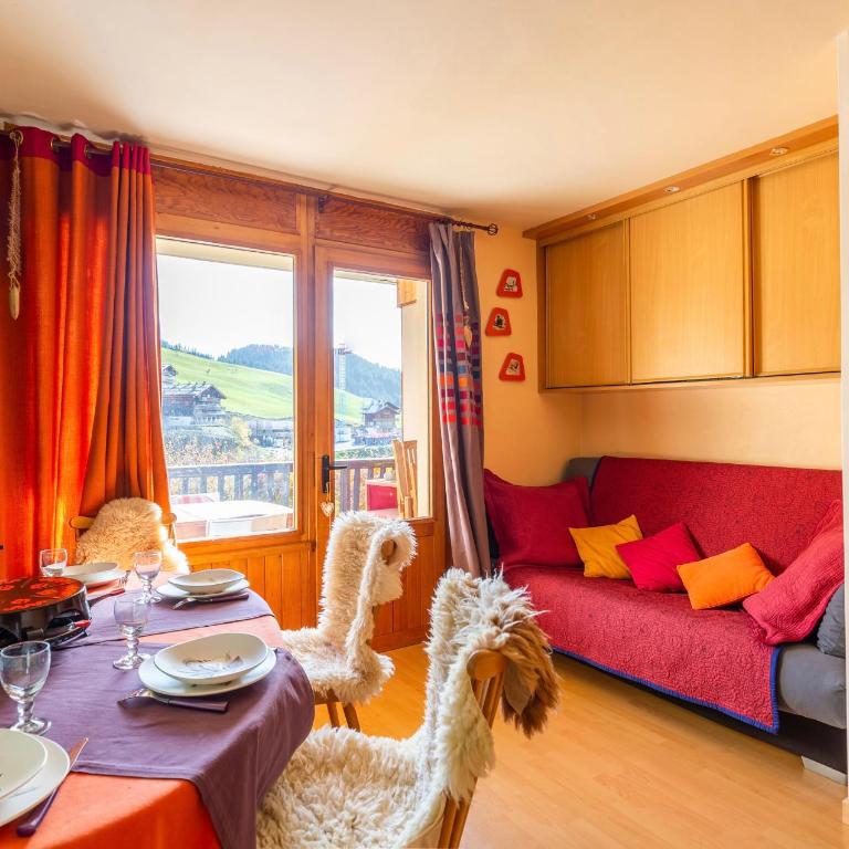 Appartement hyper centre face au domaine skiable - One-Bedroom Apartment with Balcony and Mountain View - 2