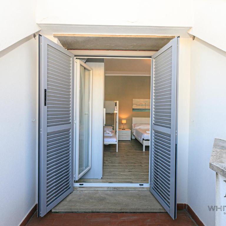 Penthouses with Parking in Palazzo San Paolo By ML WHITE HOUSE - One-Bedroom Apartment with Terrace - 7