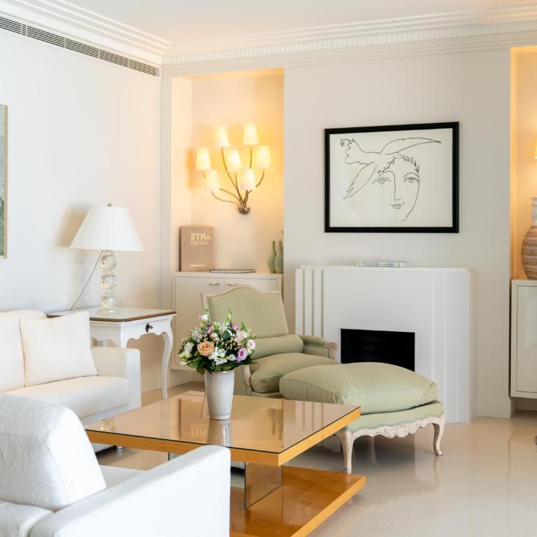 Grand-Hôtel du Cap-Ferrat, A Four Seasons Hotel - Suite Lit King-Size avec Terrasse et Piscine - 6