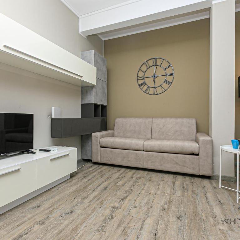 Penthouses with Parking in Palazzo San Paolo By ML WHITE HOUSE - One-Bedroom Apartment with Terrace - 10