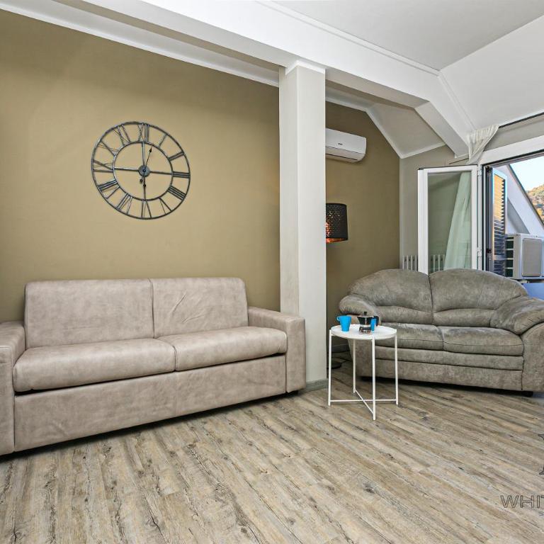 Penthouses with Parking in Palazzo San Paolo By ML WHITE HOUSE - One-Bedroom Apartment with Terrace - 11