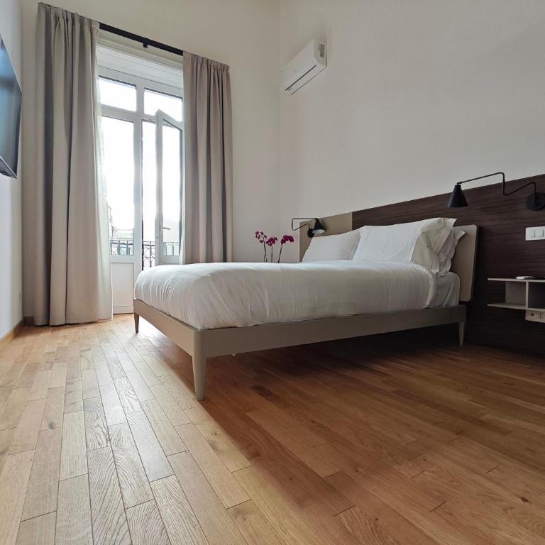 Tambasia rooms, Centro storico,Via Etnea - Suite with Terrace - 10