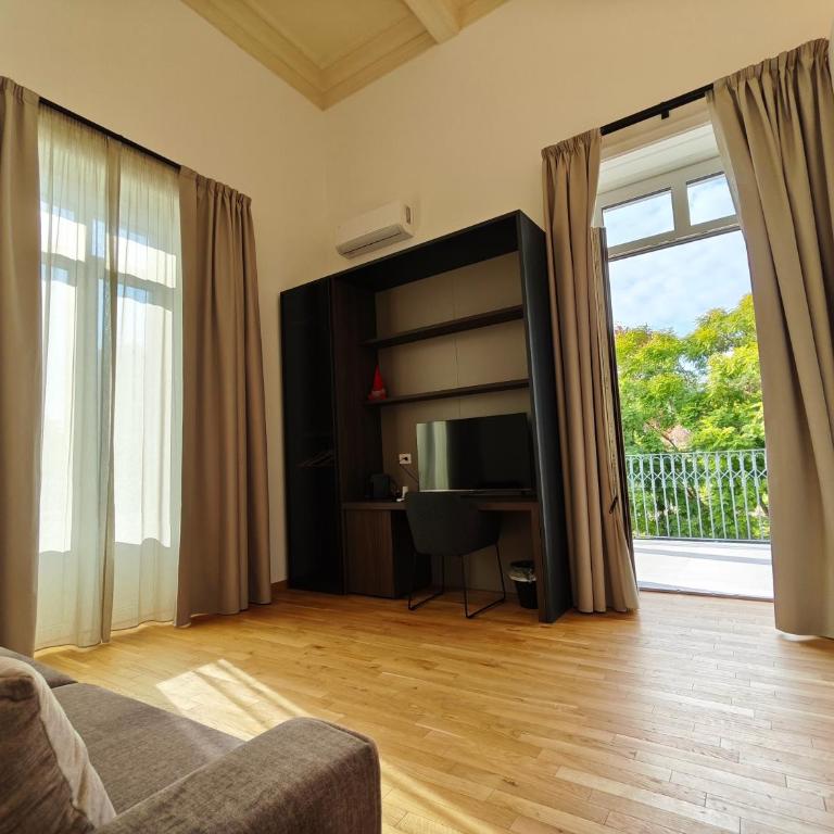 Tambasia rooms, Centro storico,Via Etnea - Suite with Terrace - 2