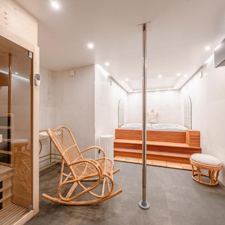 Suite Jacuzzi & Sauna privatifs - Paris - Or Norme By Le Douze - Chambre Double Deluxe - 20