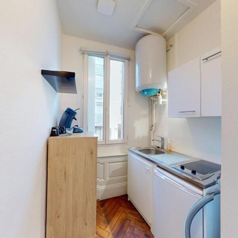 Charming beach apartement on Rue Frédéric Sauvage - Apartamento de 1 dormitorio - 2