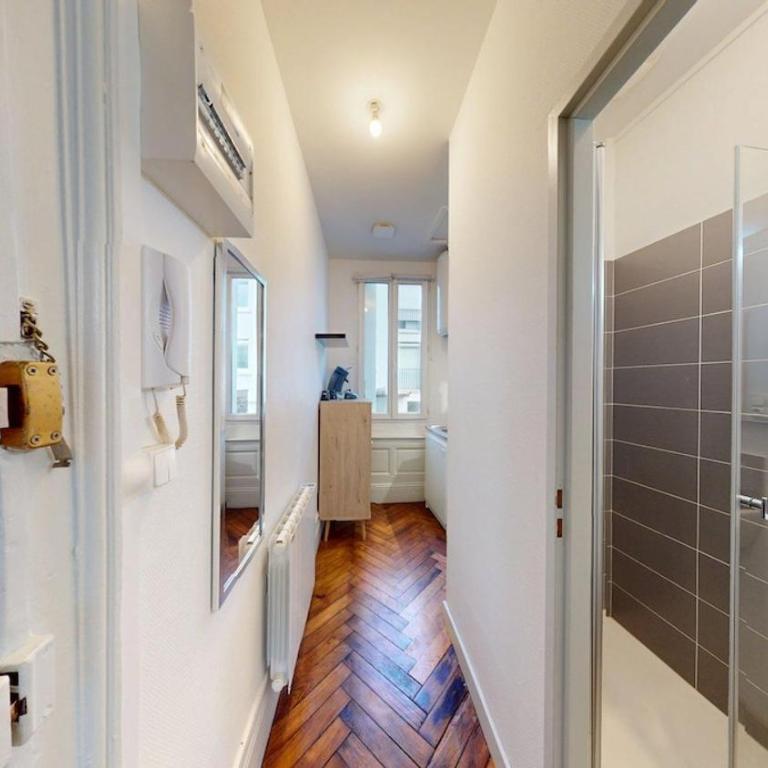 Charming beach apartement on Rue Frédéric Sauvage - Apartamento de 1 dormitorio - 5