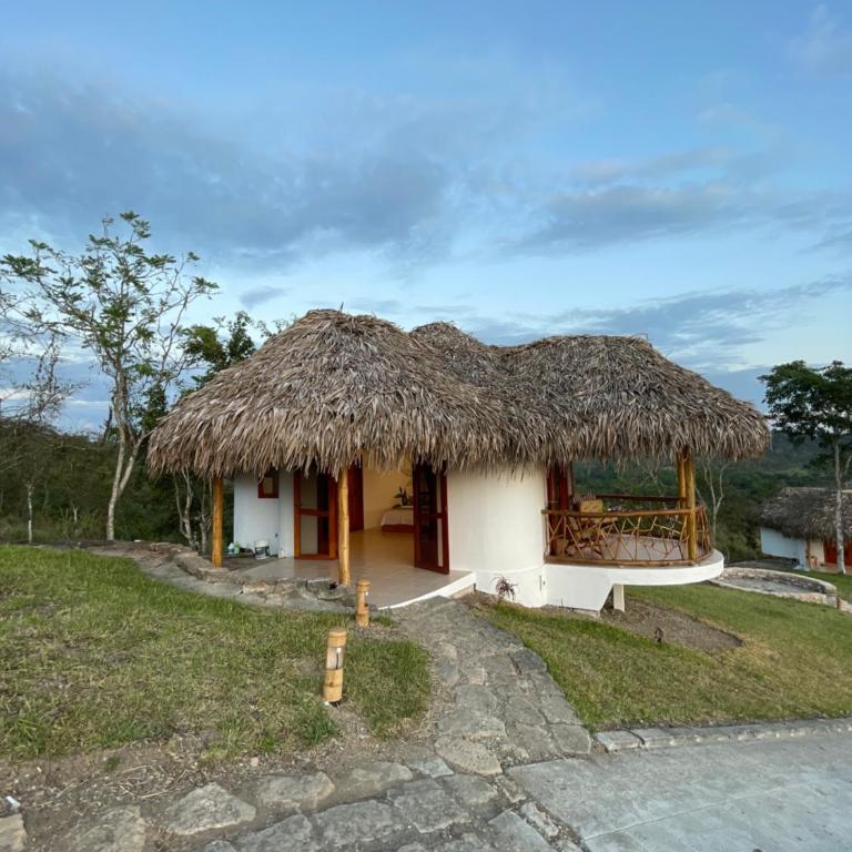 Monte Olon - Deluxe Double Room with Balcony and Sea View - 3