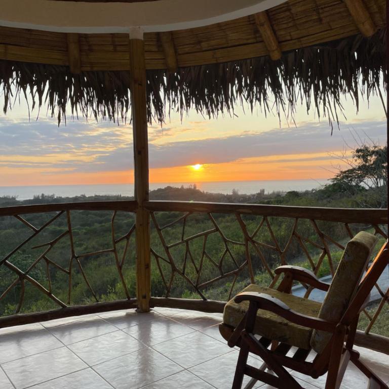 Monte Olon - Deluxe Double Room with Balcony and Sea View - 5