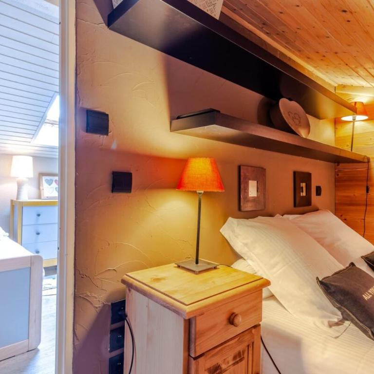Slow Chalet MontBlanc Soleil sur les pistes Ascenseur Balcon Vue Parking - Appartement - 20
