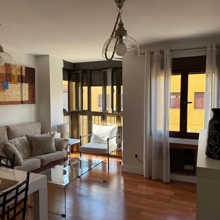Apartamento en Luis Montoto, Nervión. Céntrico - Apartamento de 3 dormitorios - 10
