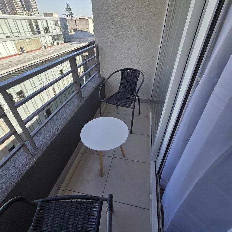 Hermoso departamento en el corazón de Santiago con estacionamiento - Two-Bedroom Apartment - 3