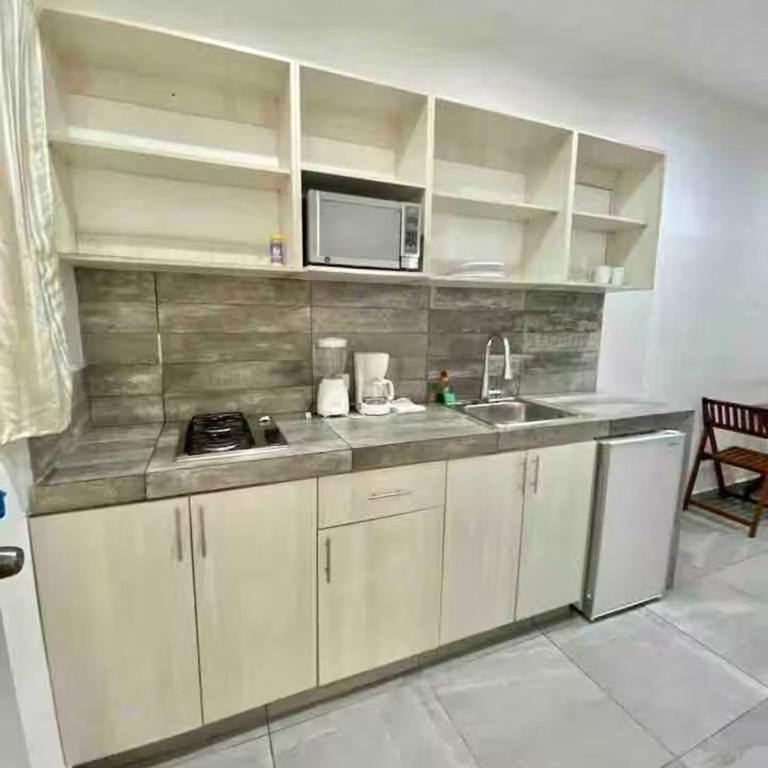 Almond Suites - One-Bedroom Apartment - 15