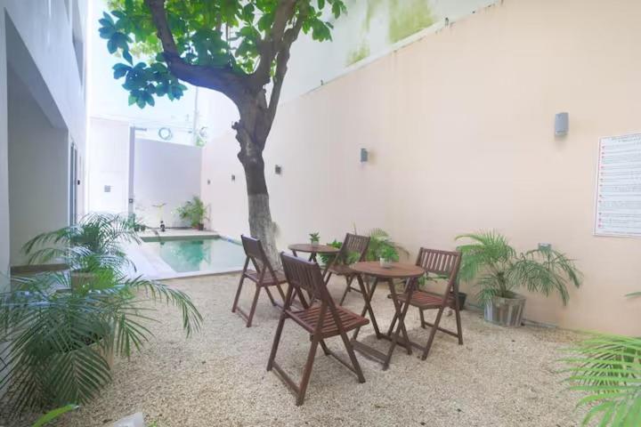 Almond Suites - One-Bedroom Apartment - 10