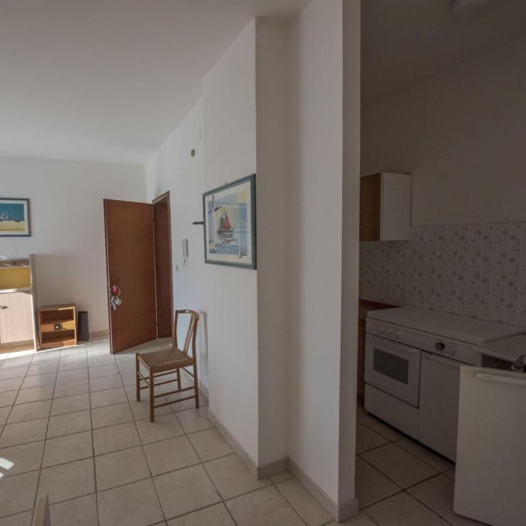 Flat in building with lift 250 m from the sea - Appartamento - 2