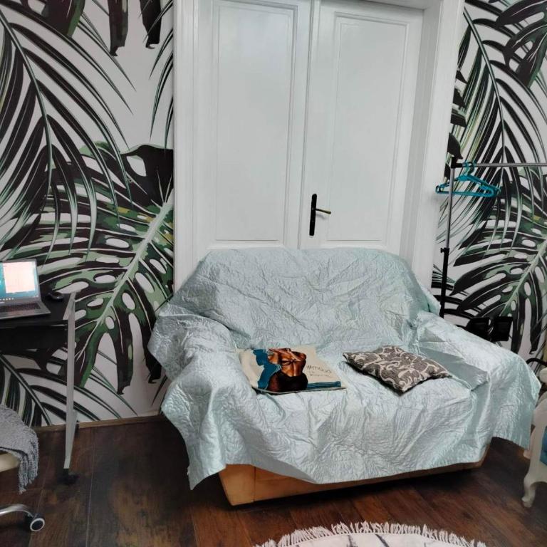 Moulin ROSE - Three-Bedroom Apartment with Balcony - 15