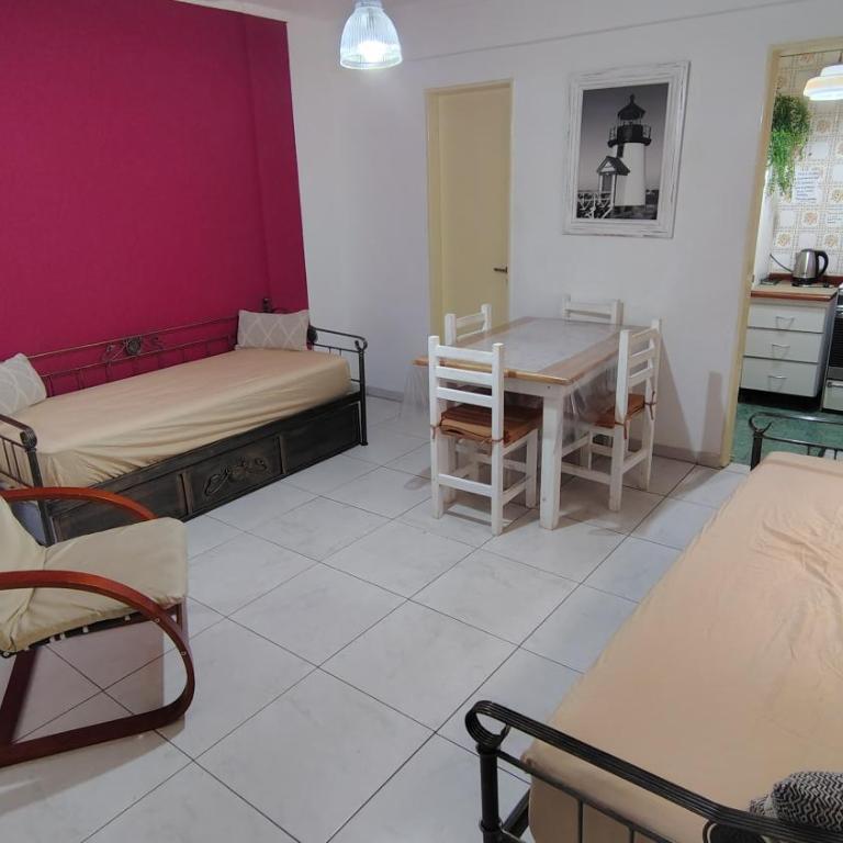 EFDEPARTAMENTOS plaza colon monoambiente - Habitación Triple - 1