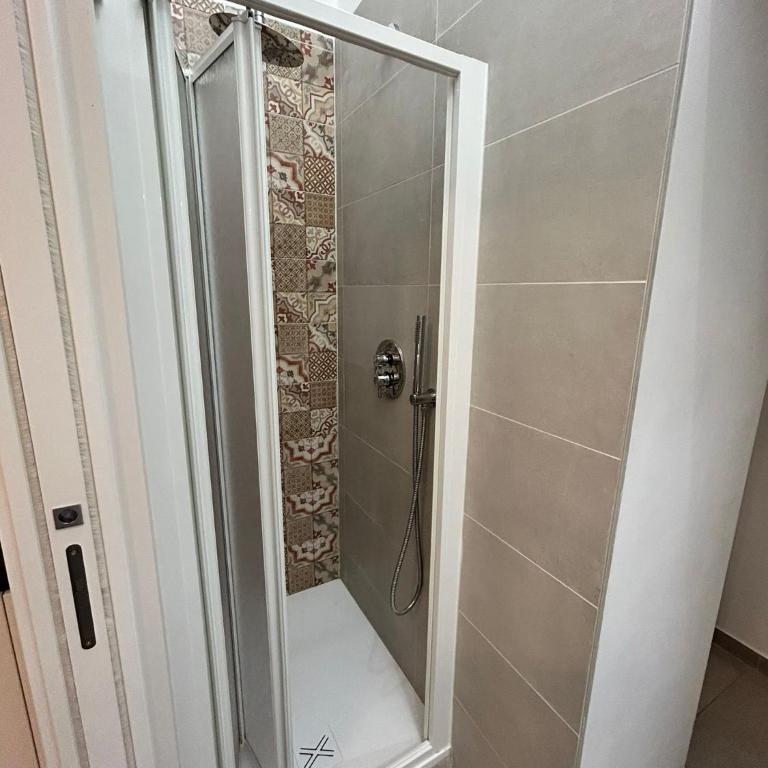 Cozy home among the liveliest street of Isola - Appartamento con 1 Camera da Letto - 20