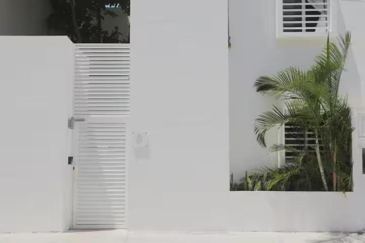Almond Suites - One-Bedroom Apartment - 11