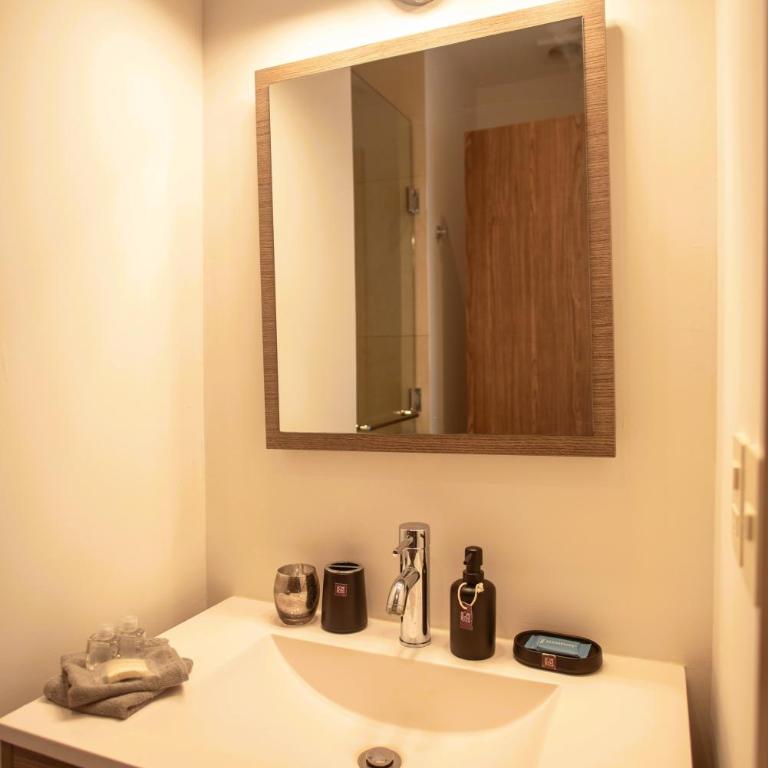 Cozy, elegant 2BR Via Montejo, steps to US Consulate - Apartment - 23