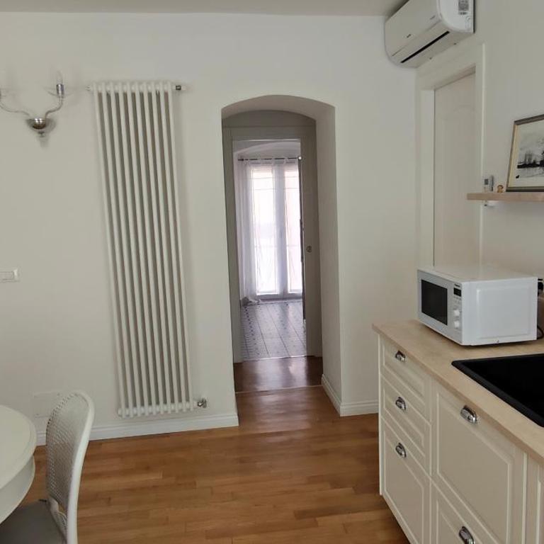 Casa Renova, intero appartamento, 2 camere, max 4 ospiti, Trieste zona storica - Appartamento con 1 Camera da Letto - 14