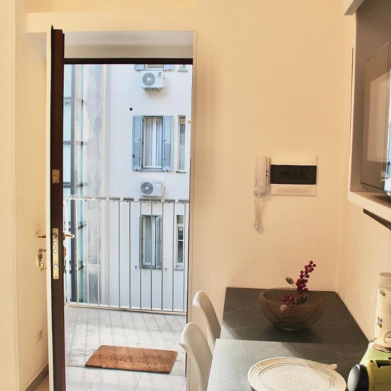 Cozy home among the liveliest street of Isola - Appartamento con 1 Camera da Letto - 21