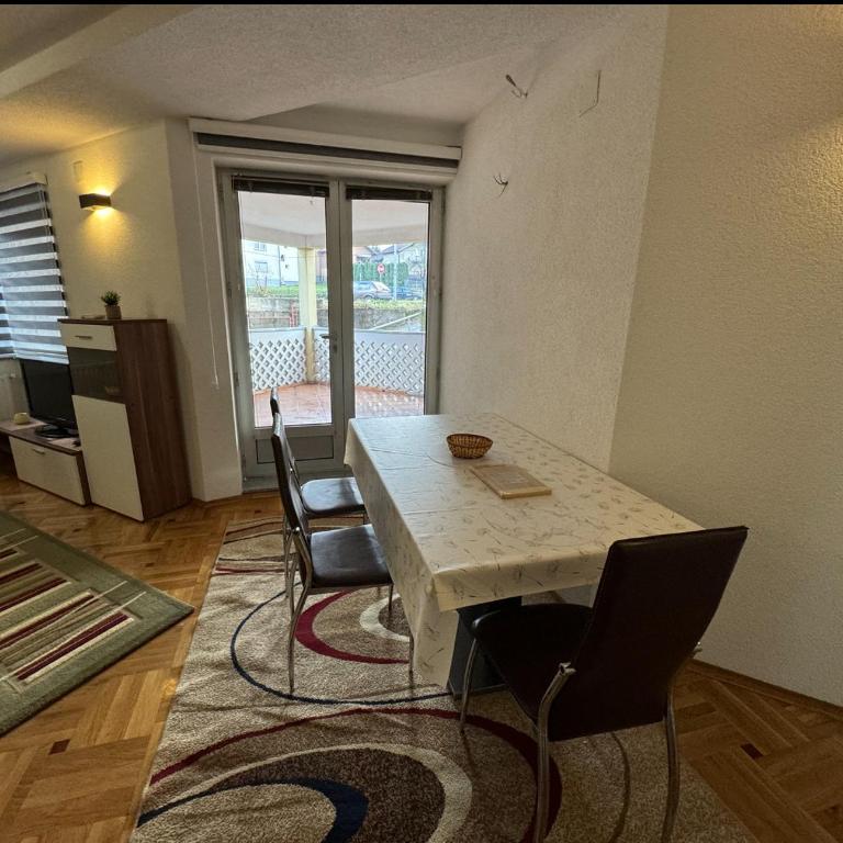 Golden Lilly Apartment - Apartman sa 2 Spavaće Sobe - 6