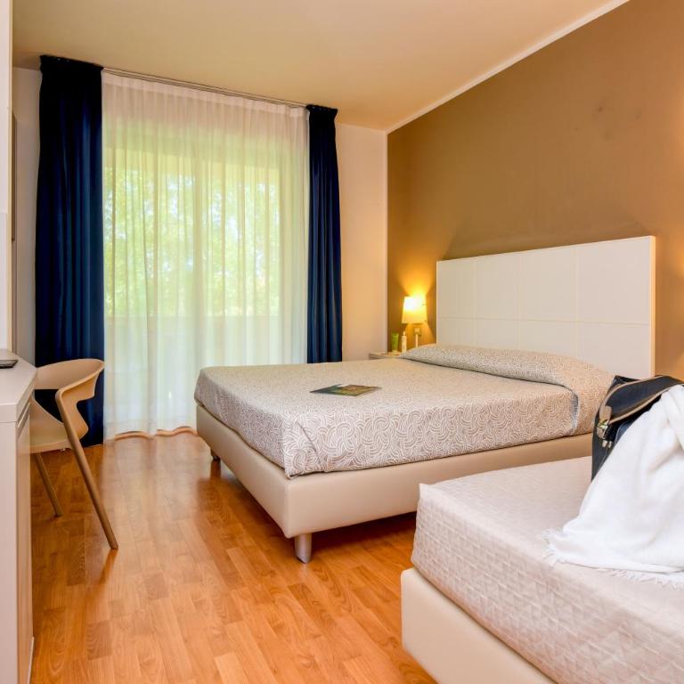 Hotel Riel - Camera Tripla - 4