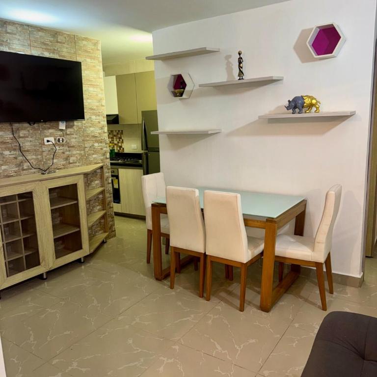 Apartamento moderno - Two-Bedroom Apartment - 1