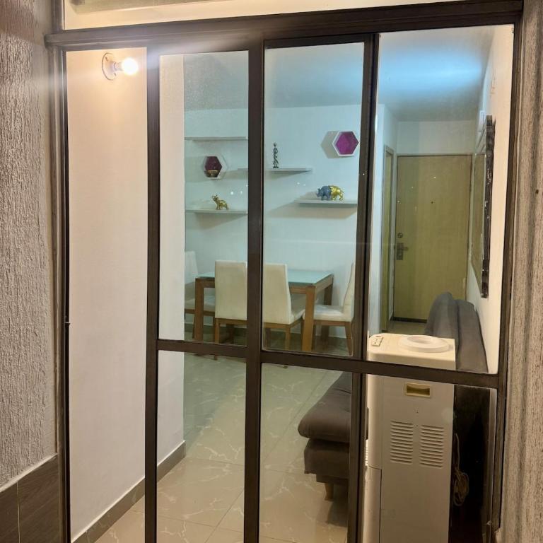 Apartamento moderno - Two-Bedroom Apartment - 11