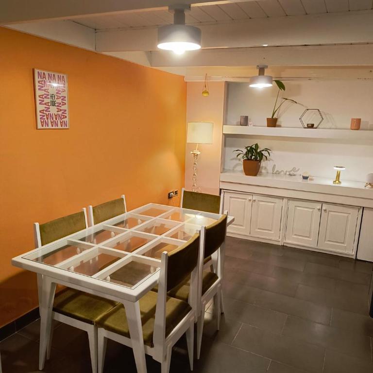 Departamento 3 ambientes - Two-Bedroom Apartment - 9