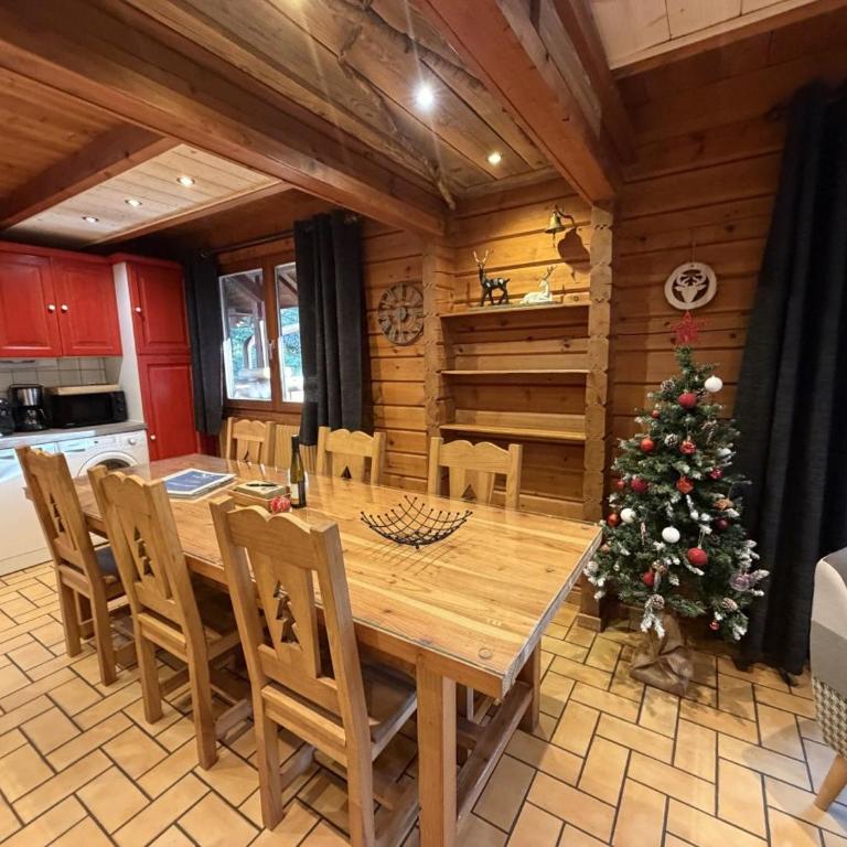 LE RENNE Chalet en bois au calme avec SPA Jacuzzi - Chalet con 3 Camere da Letto - 33