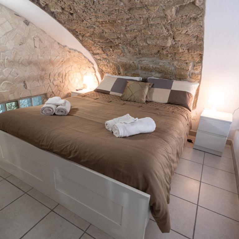Rampe House - Loft in the historic center of Naples - One-Bedroom Apartment - 19