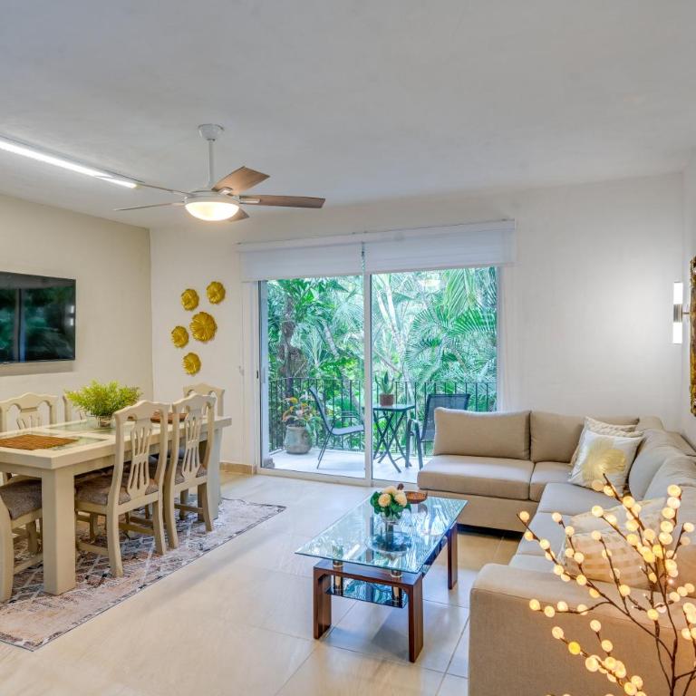 1 Block to Playa Los Tules, Pool Access! Lush Unit - Apartment - 1