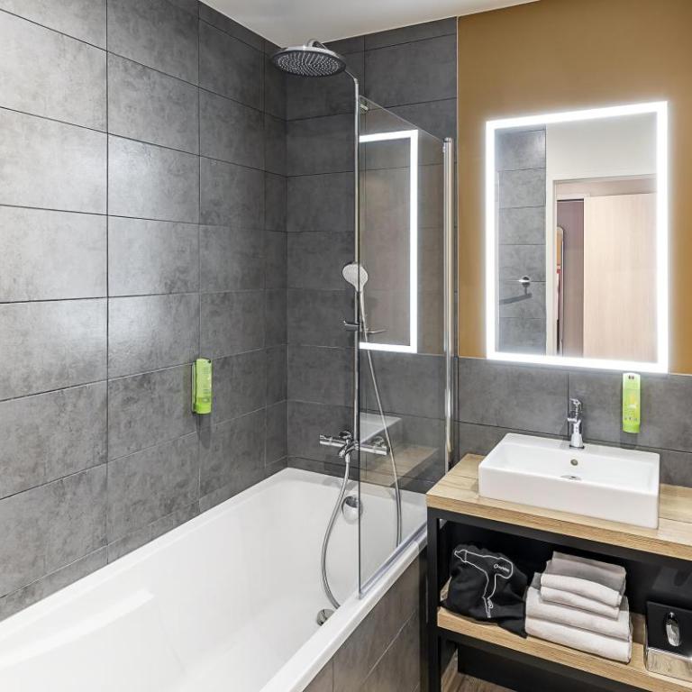 Best Western Coeur de Maurienne Hotel Restaurant & Spa - Chambre Lits Jumeaux Standard - Non-Fumeurs - 2