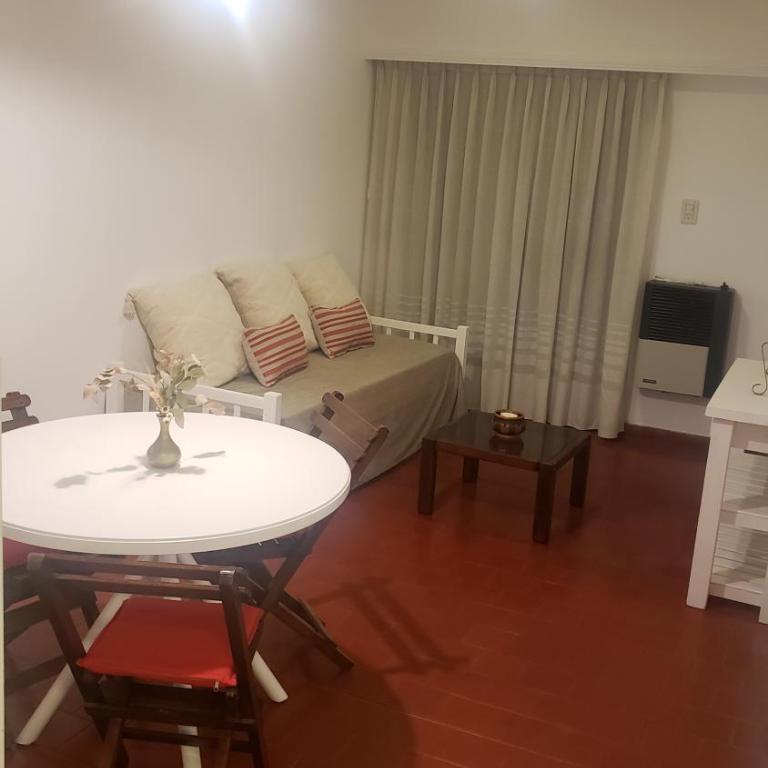 Urban 360 - One-Bedroom Apartment - 2