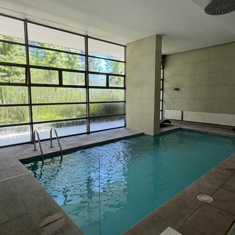 Central Park Vista - One-Bedroom Apartment - 10