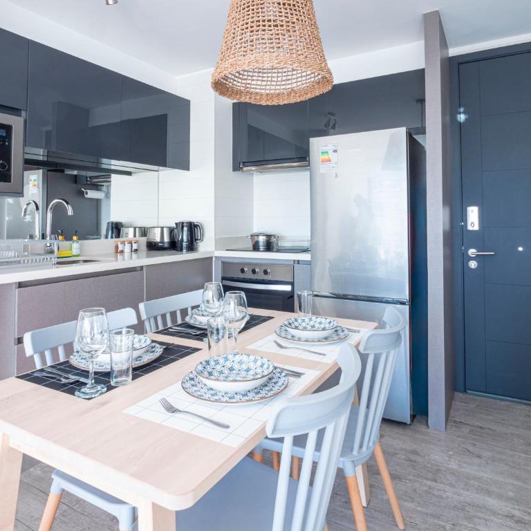 Costa Home - Departamento 2D Edificio Wave - Two-Bedroom Apartment - 4