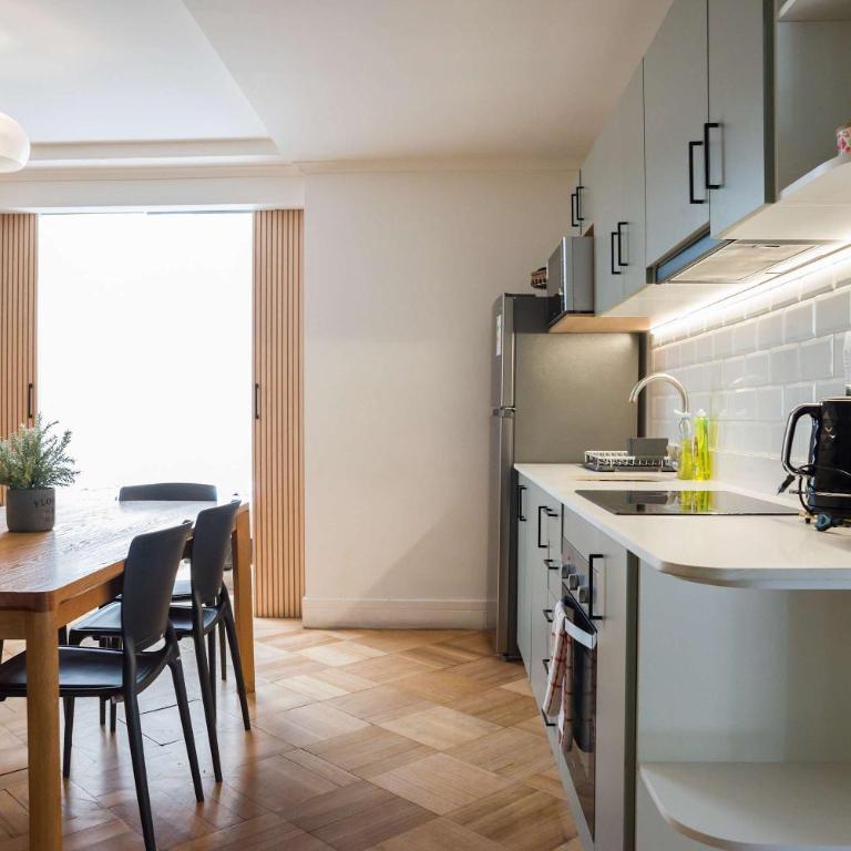 Bellavista Spot 1BR for 4 Near Metro & Hospital - Apartment - 8