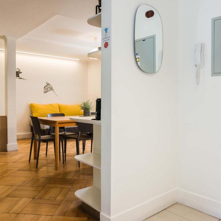 Bellavista Spot 1BR for 4 Near Metro & Hospital - Apartment - 10