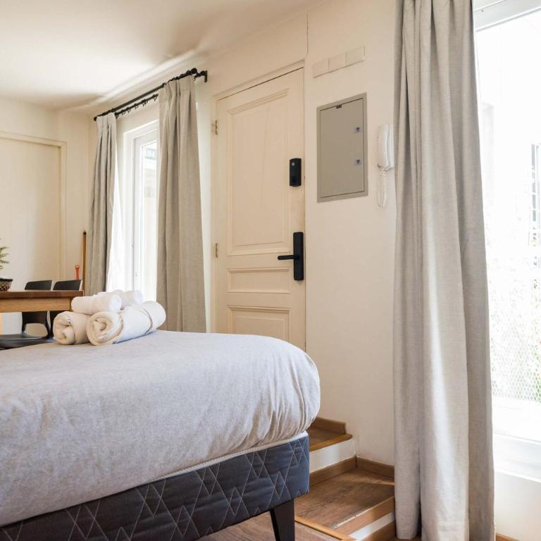 Chic 1BR Bellavista Dining & Hospital Access - Studio - 9