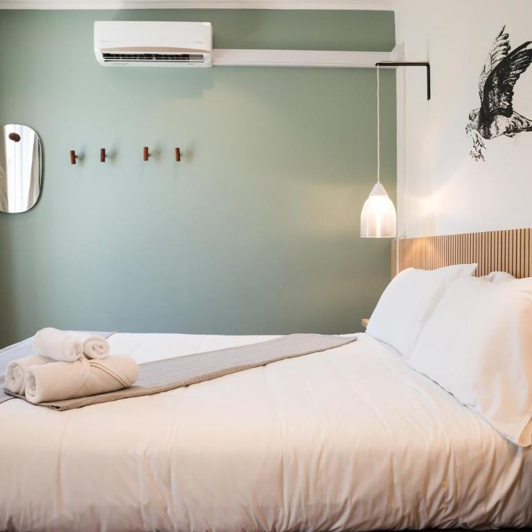 Chic 1BR Bellavista Dining & Hospital Access - Studio - 11
