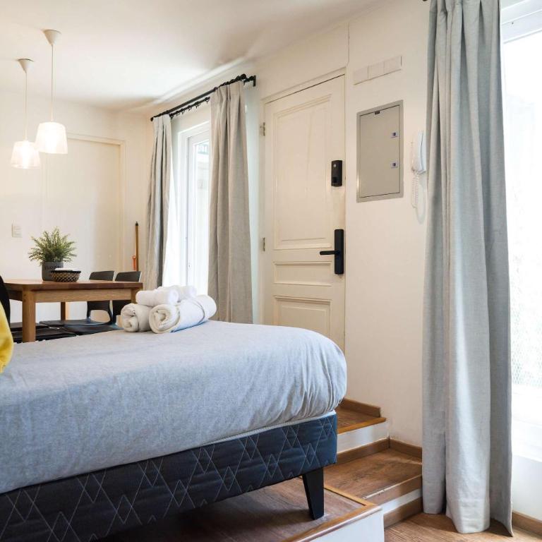 Chic 1BR Bellavista Dining & Hospital Access - Studio - 13
