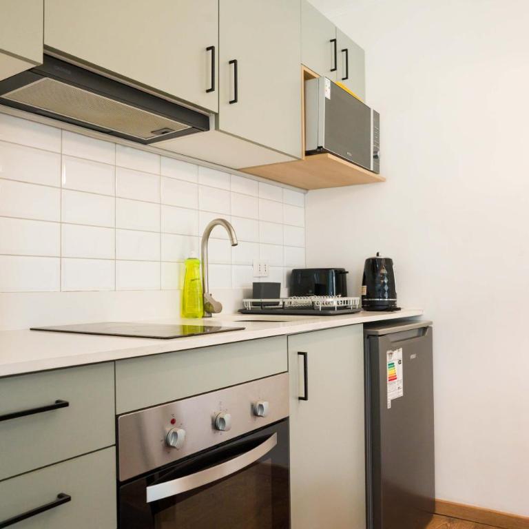 Chic 1BR Bellavista Dining & Hospital Access - Studio - 15