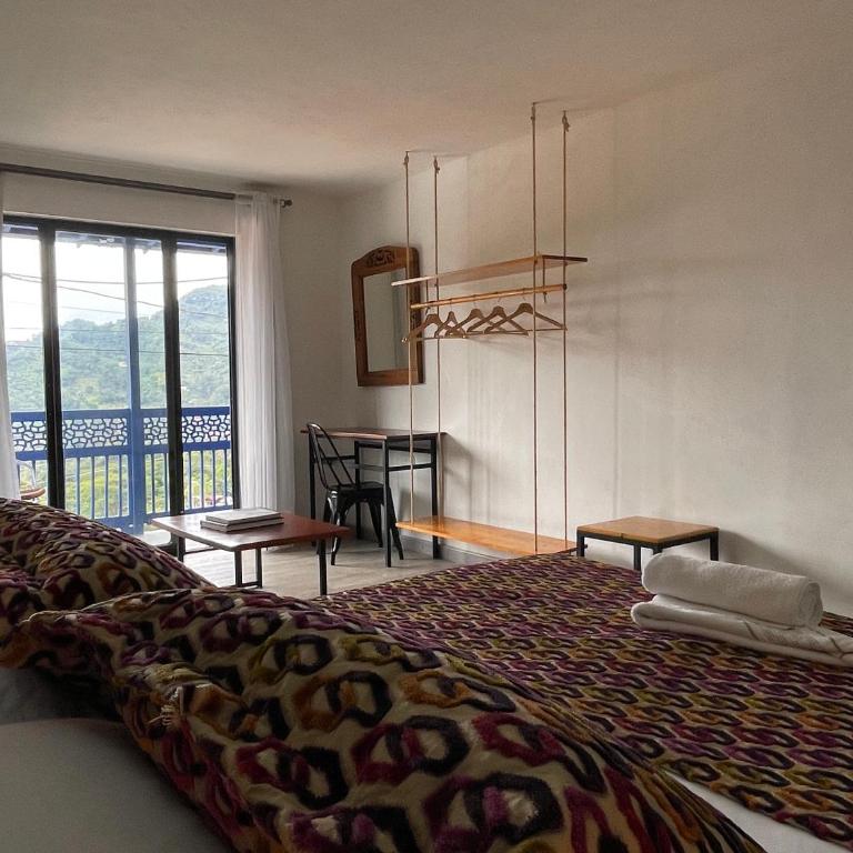 CASA AZUL Jardín - Habitación Doble con balcón - 4