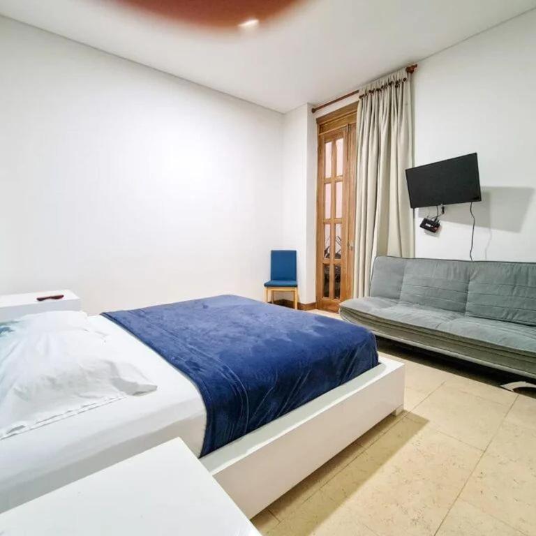 Hotel Granada Embassy - Habitación Triple Deluxe - 2