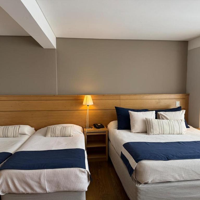 Hotel Ayres Del Nahuel - Habitación Familiar Superior con vistas al lago - 21