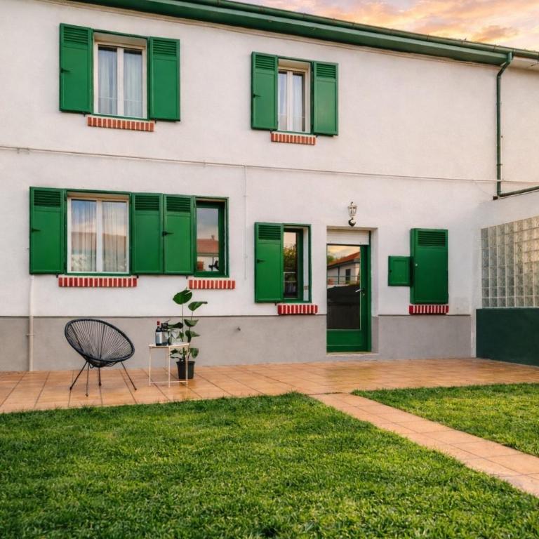 Casa Verde Logroño - Four-Bedroom House - 1
